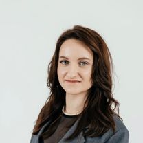 Irina, Manicure and pedicure stylist